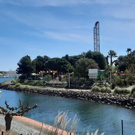 Situe Au Cap D'agde Proche Agde